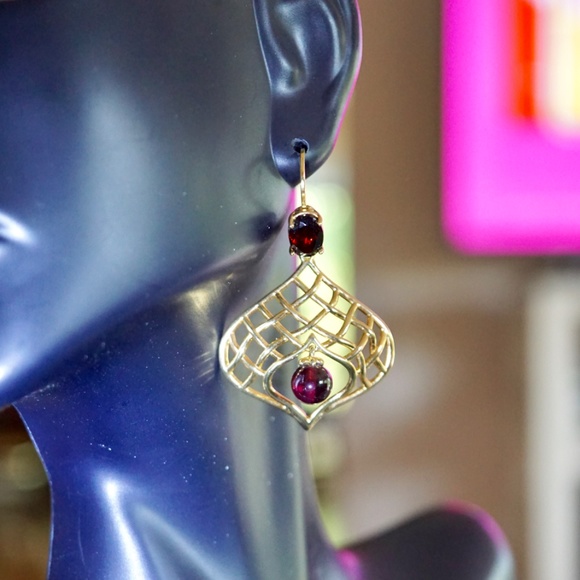 Pyrope Garnet with Amethyst Vermeil Earrings - Picture 3 of 11